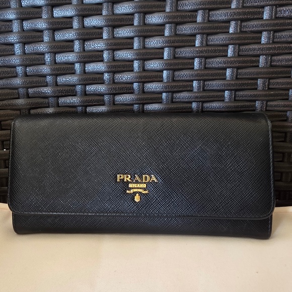 Prada Saffiano Wallet Black and Pink - Picture 1 of 16